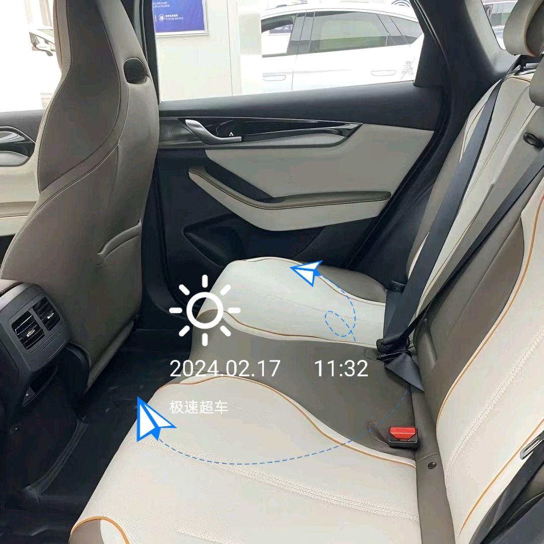 比亚迪“搞事情”,不足8万三厢轿车,秦plus竞争力飙升,PK轩逸